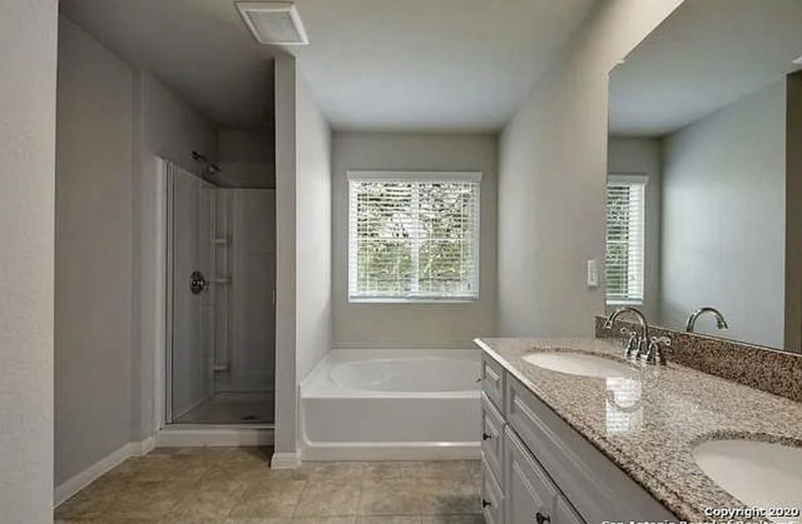 10206 Relic Oaks #NA - Photo 2 of 10