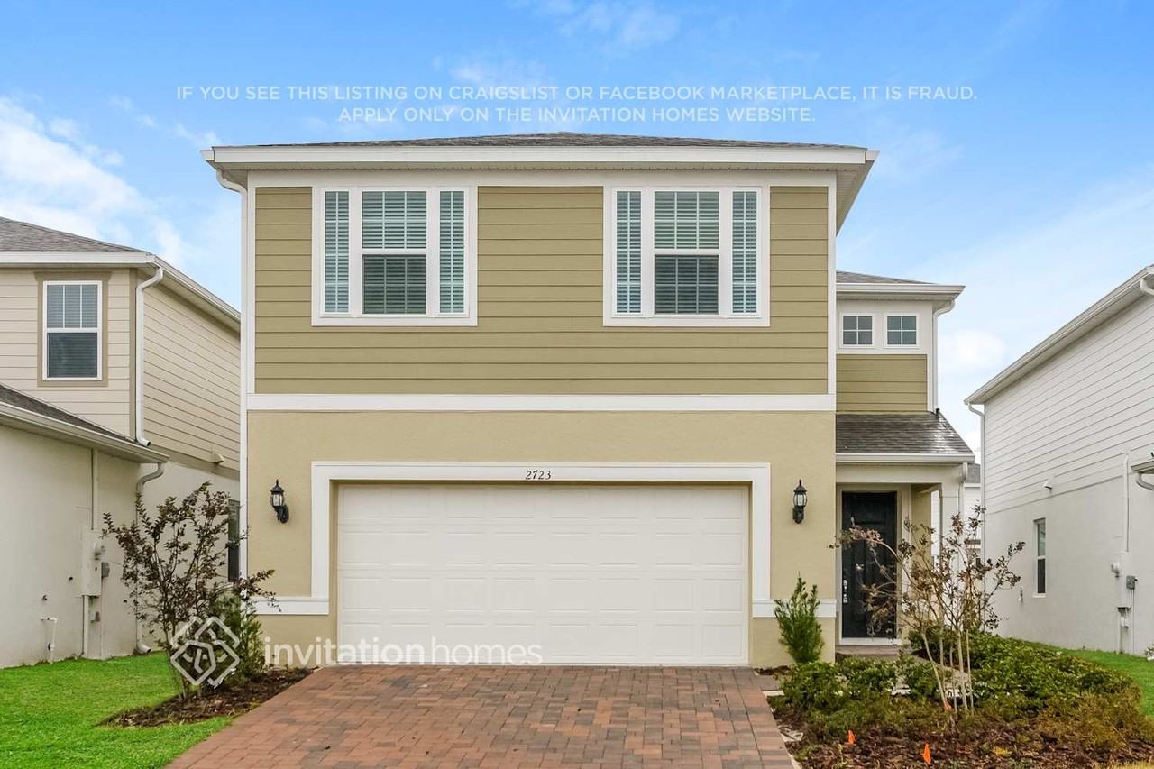 2723 Clear Night Avenue