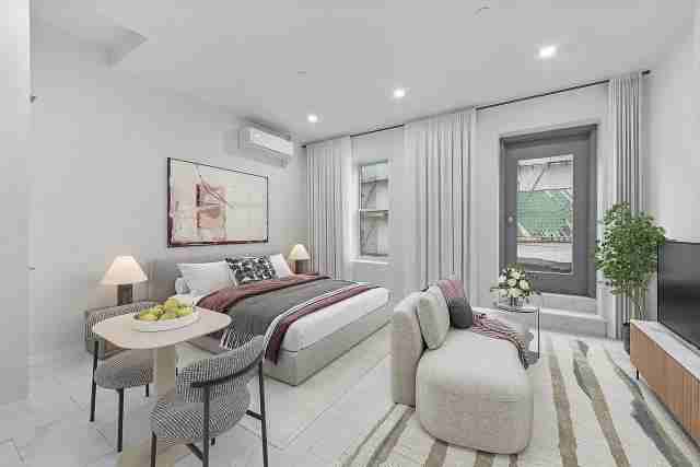 115 W 136th St