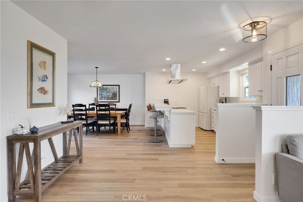 2091 Circle Dr - Photo 3 of 21