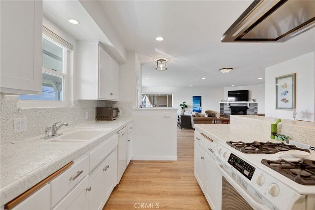 2091 Circle Dr - Photo 6 of 21