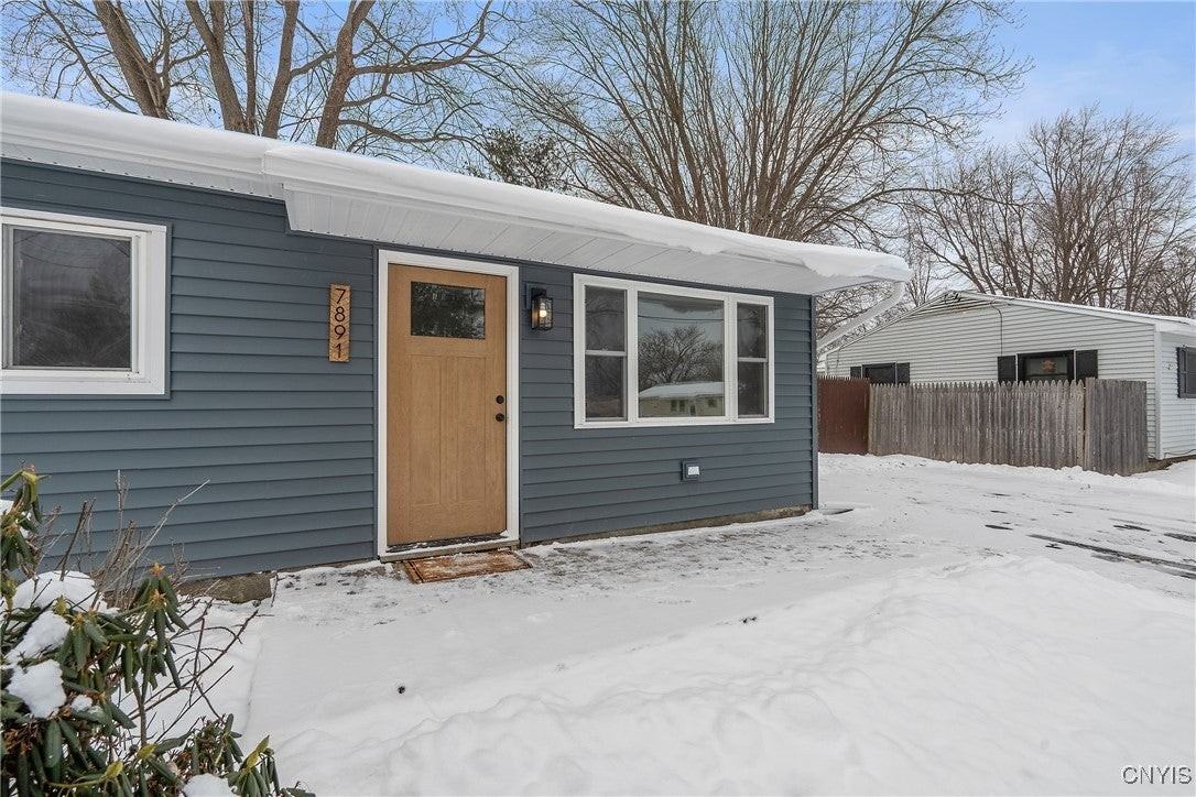 7891 Areopagitica Ave - Photo 3 of 25