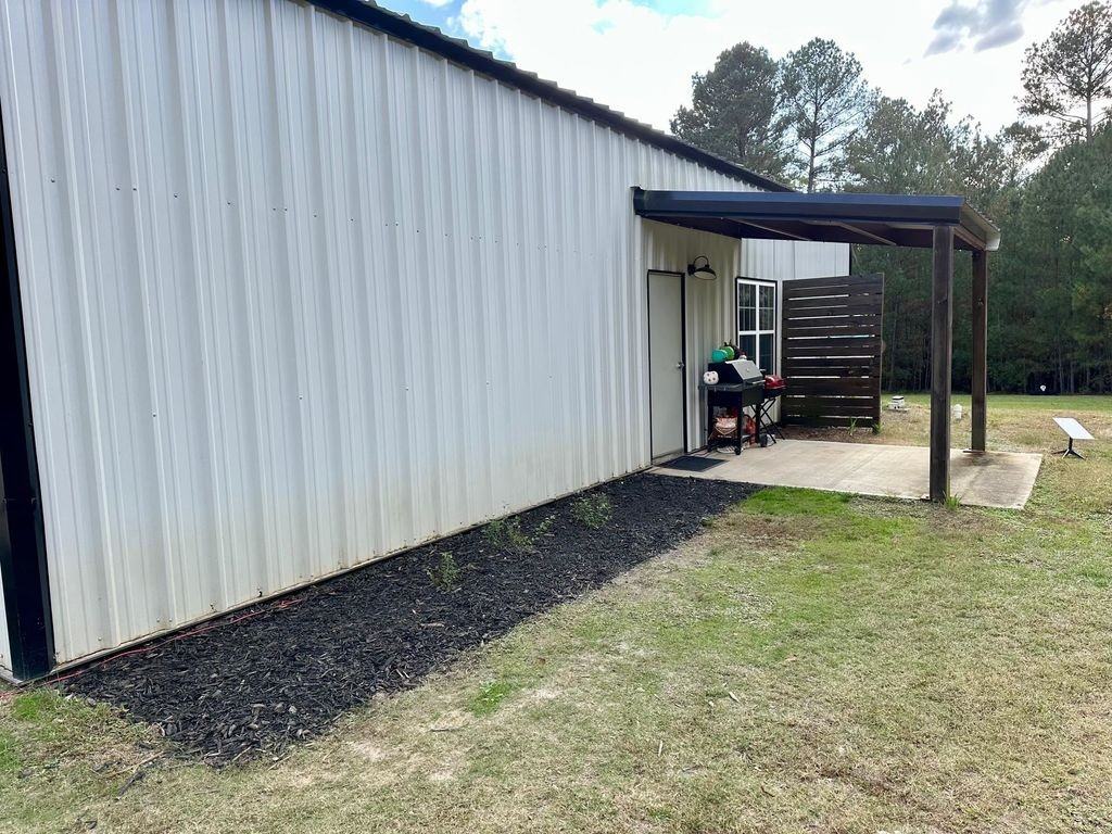 1150 Gray Horse Rd - Photo 2 of 32
