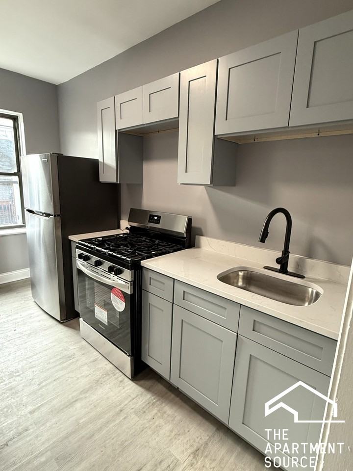 5246 S Drexel Ave #2E - Photo 5 of 10