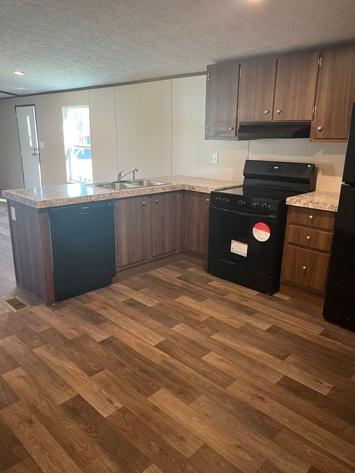 1013 7th Ave - Photo 5 of 19