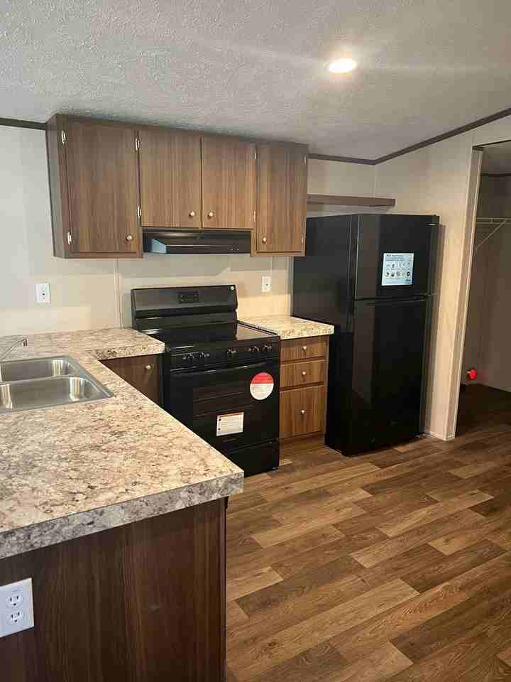 1013 7th Ave - Photo 6 of 19