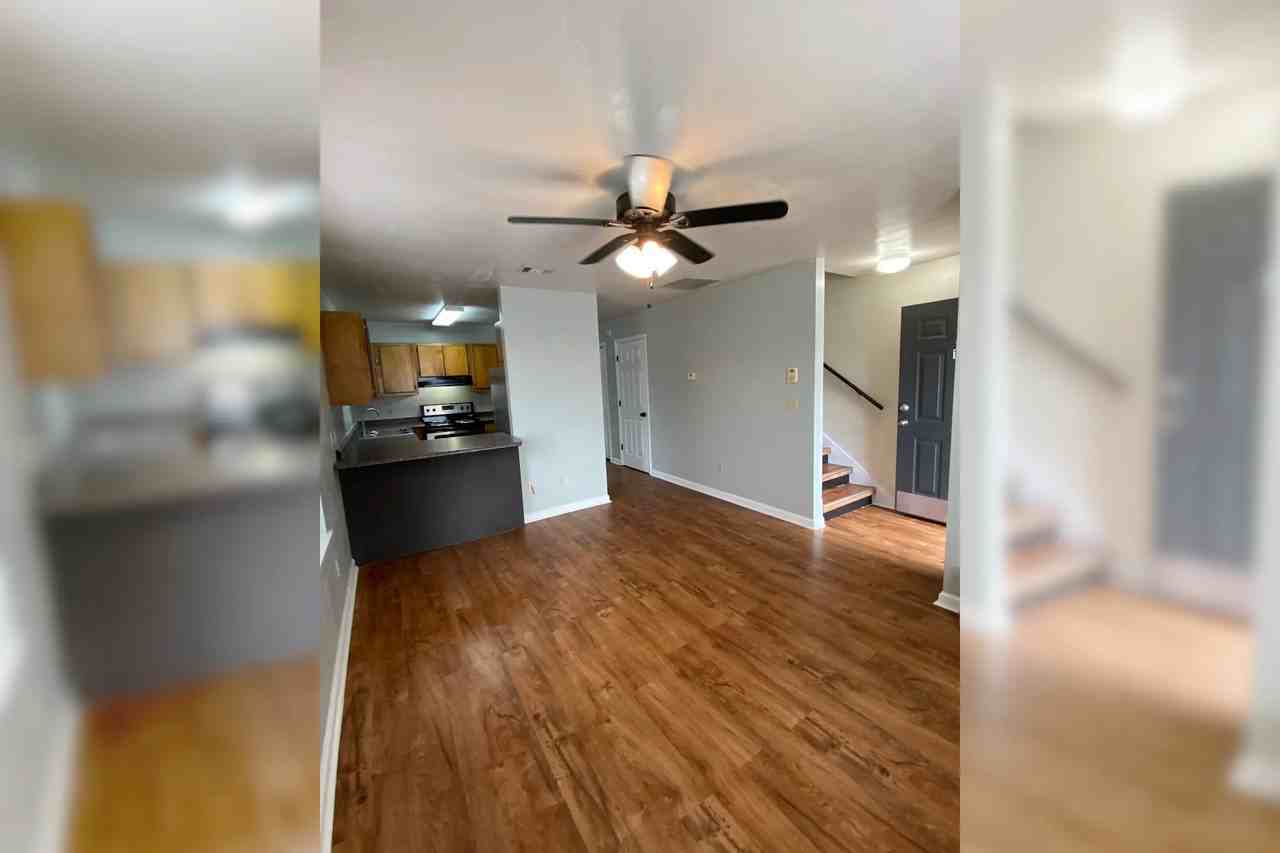 813 W Brevard St - Photo 3 of 20