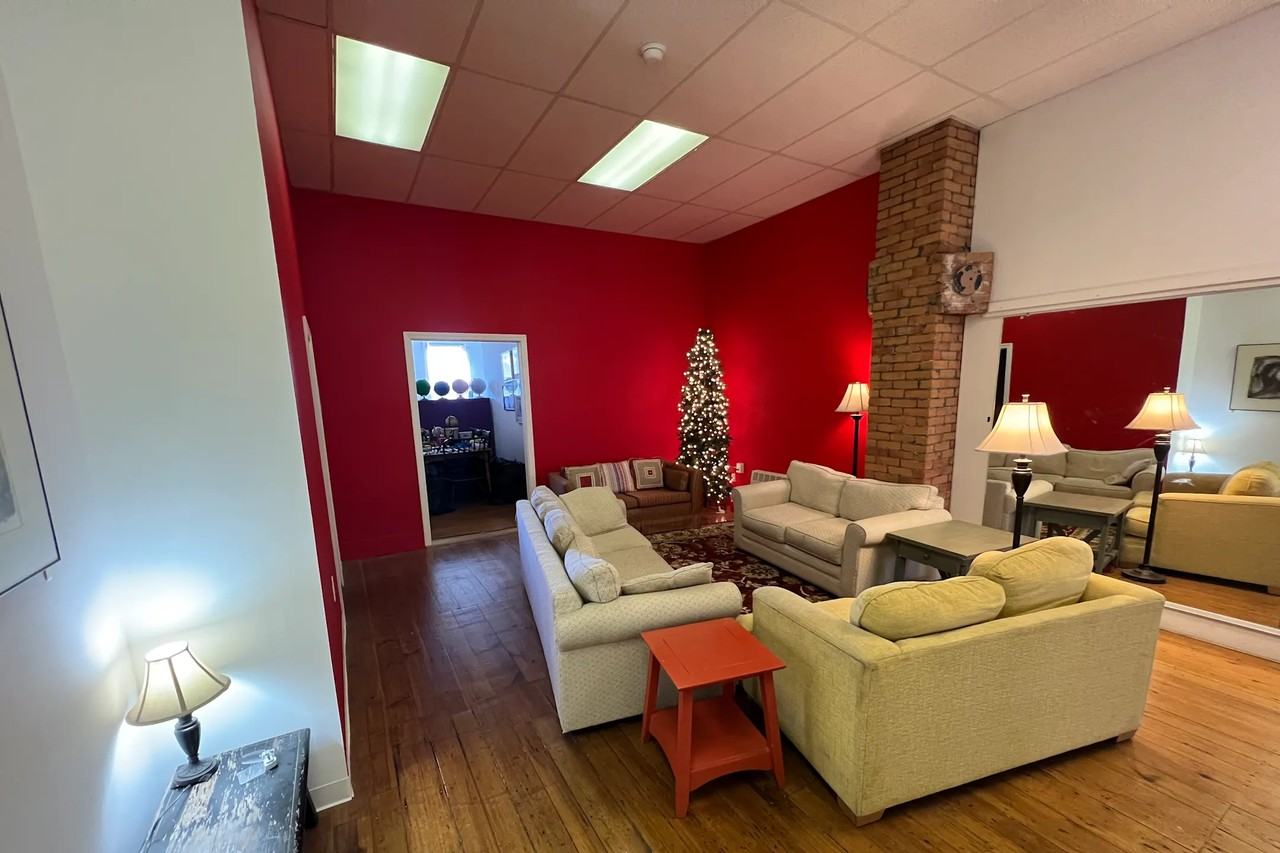 191 Lisbon St - Photo 2 of 8