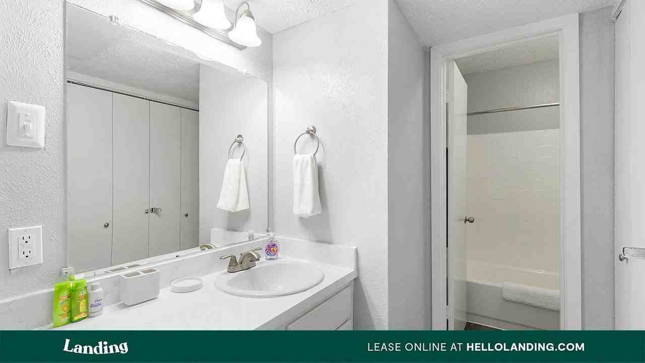 2300 Misty Ridge Cir - Photo 4 of 50