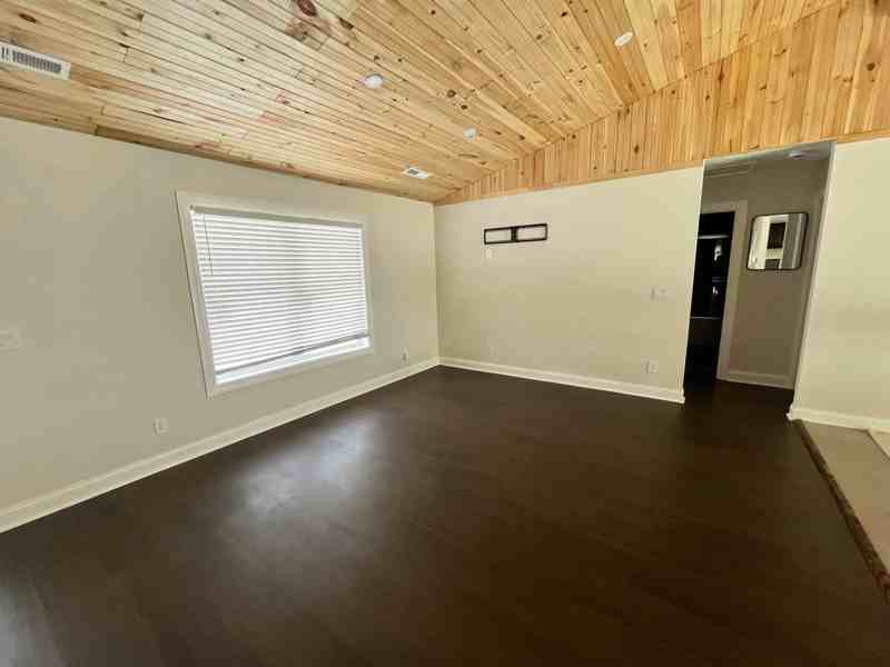 9798 Sheehan Rd - Photo 4 of 19