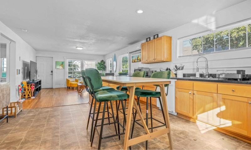 9628 19th Bay St #5 - Photo 7 of 21