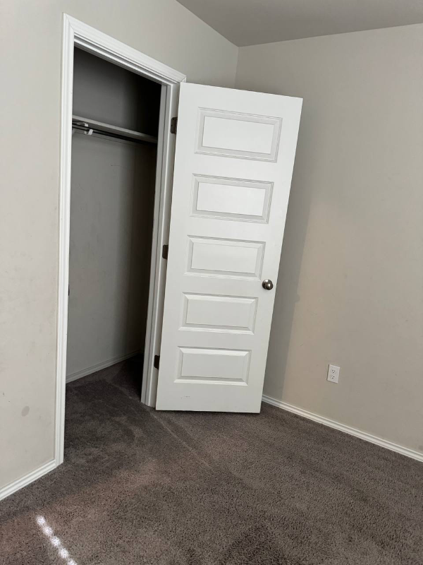 4714 Churchill - Photo 2 of 5