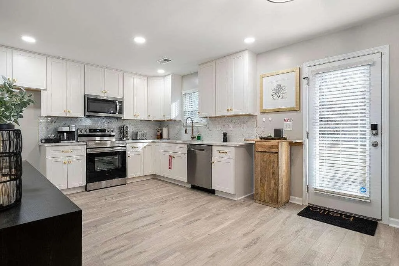 5618 Laurel Ridge Dr - Photo 5 of 18