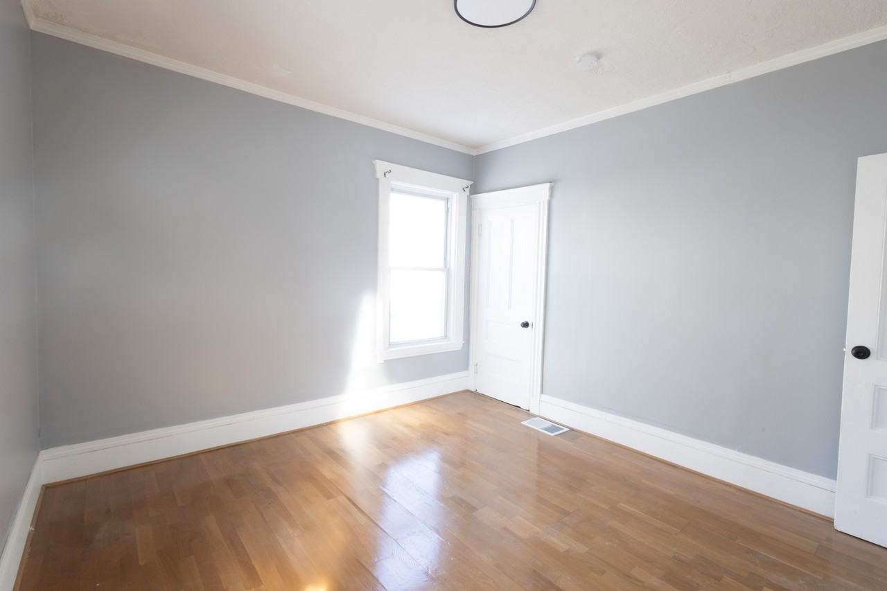 33 Greenbrier Street #1 - Photo 3 of 14