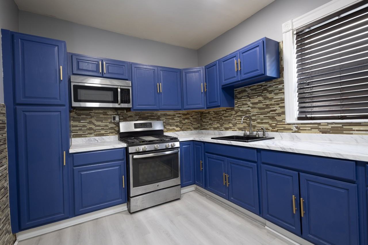 33 Greenbrier Street #1 - Photo 2 of 14