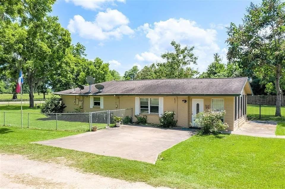 125 Mimosa Pt - Photo 2 of 19