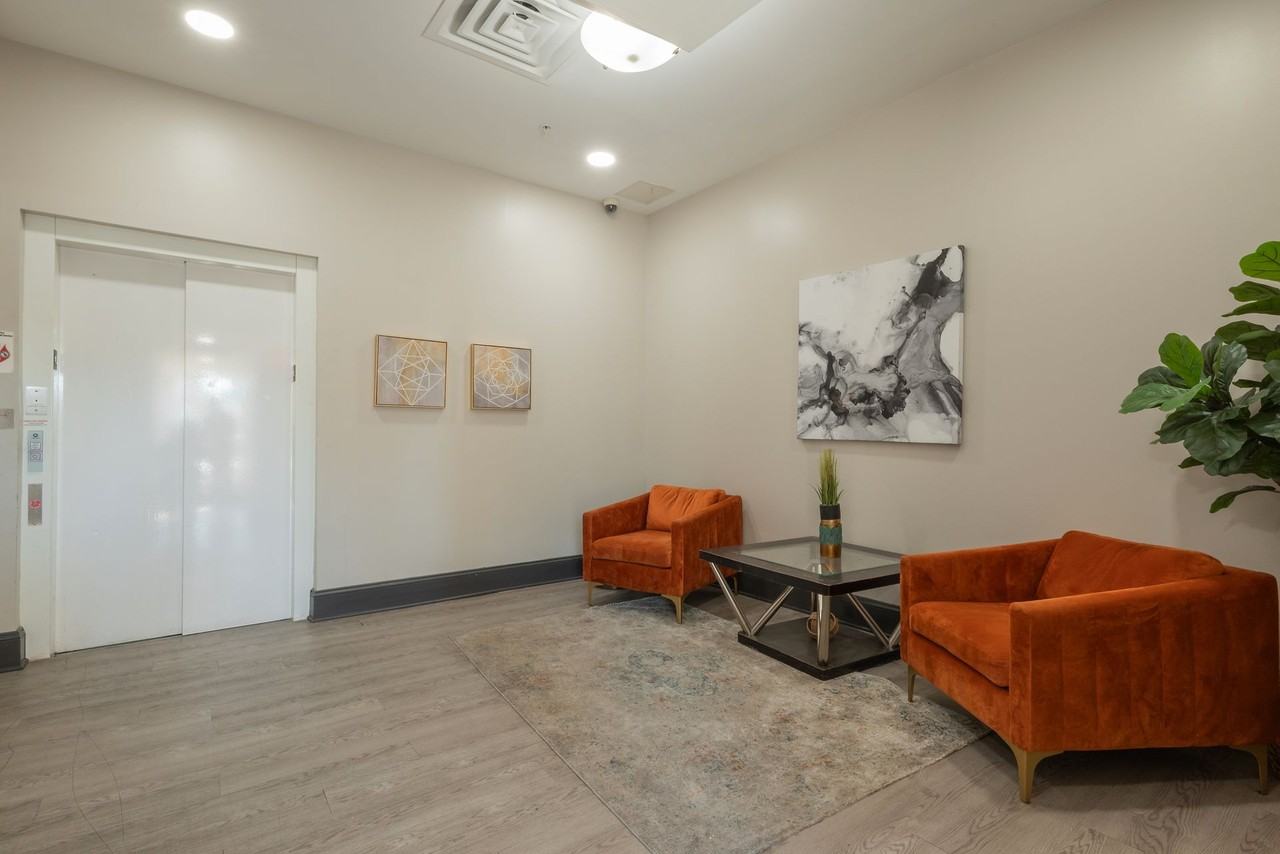 30 Franklin Apartments - Photo 2 of 46