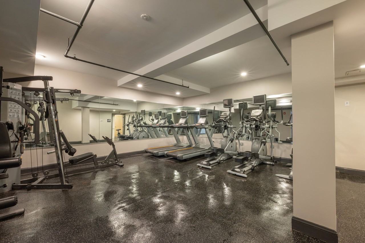 30 Franklin Apartments - Photo 7 of 46