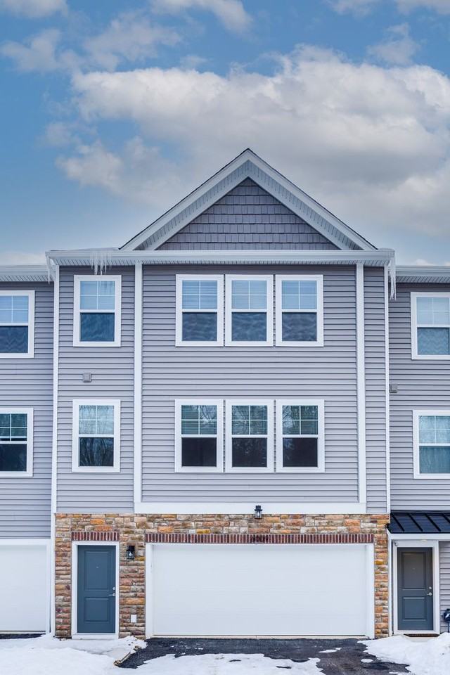 6009 Stefano Dr - Photo 3 of 50