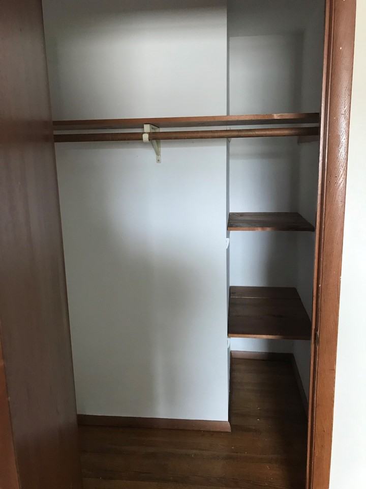 12221 Dearbourn Ave - Photo 3 of 9