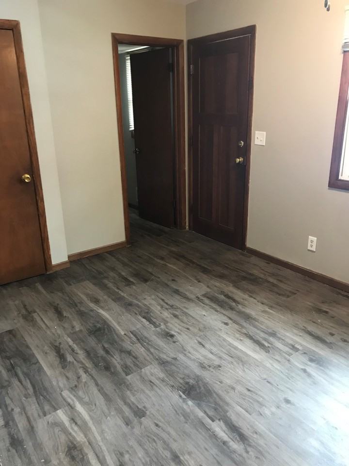 12221 Dearbourn Ave - Photo 5 of 9