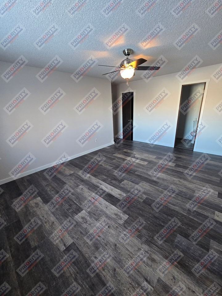 6907 Greensburgh Ave - Photo 7 of 18