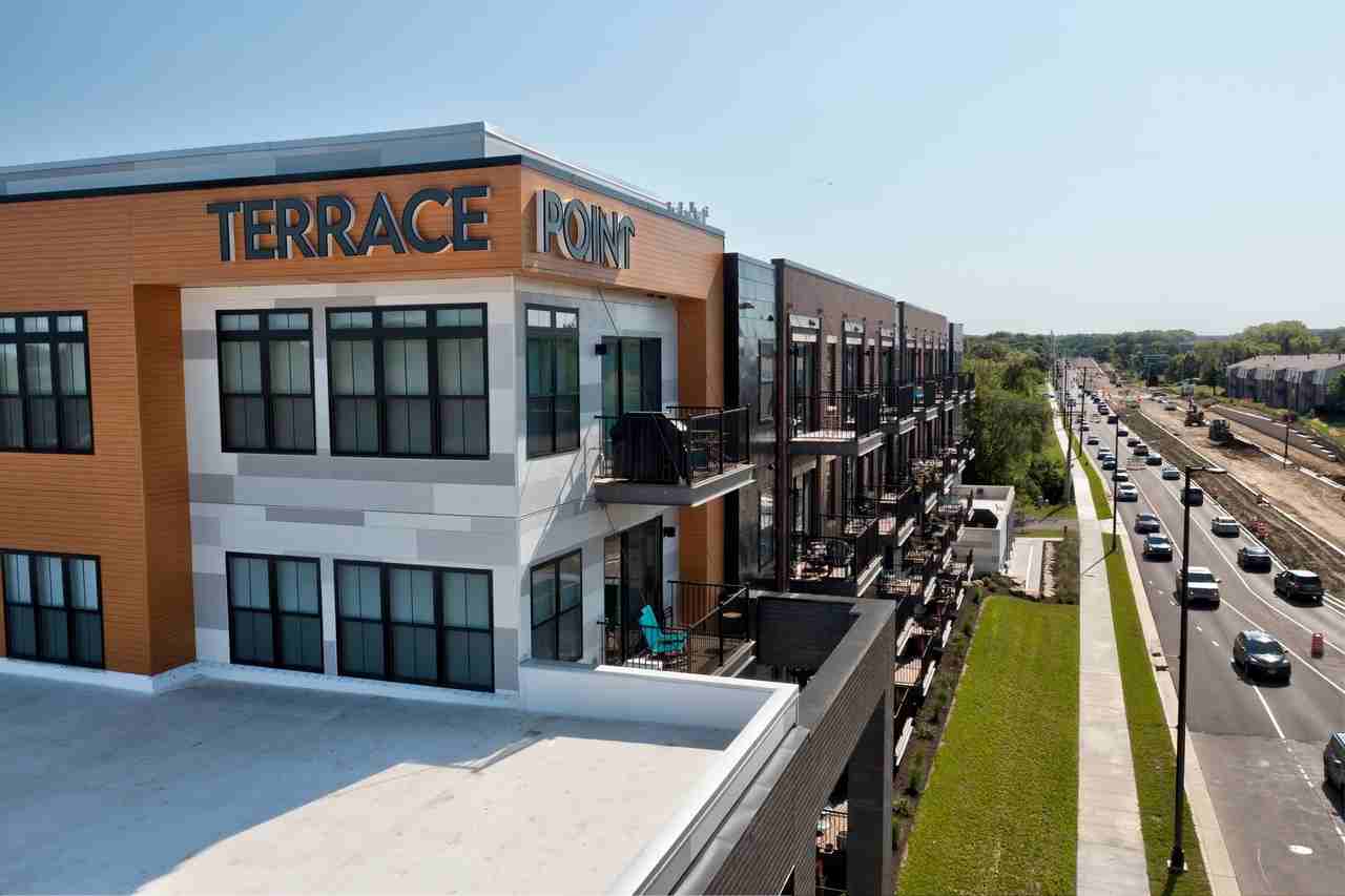 Terrace Point - Photo 5 of 48