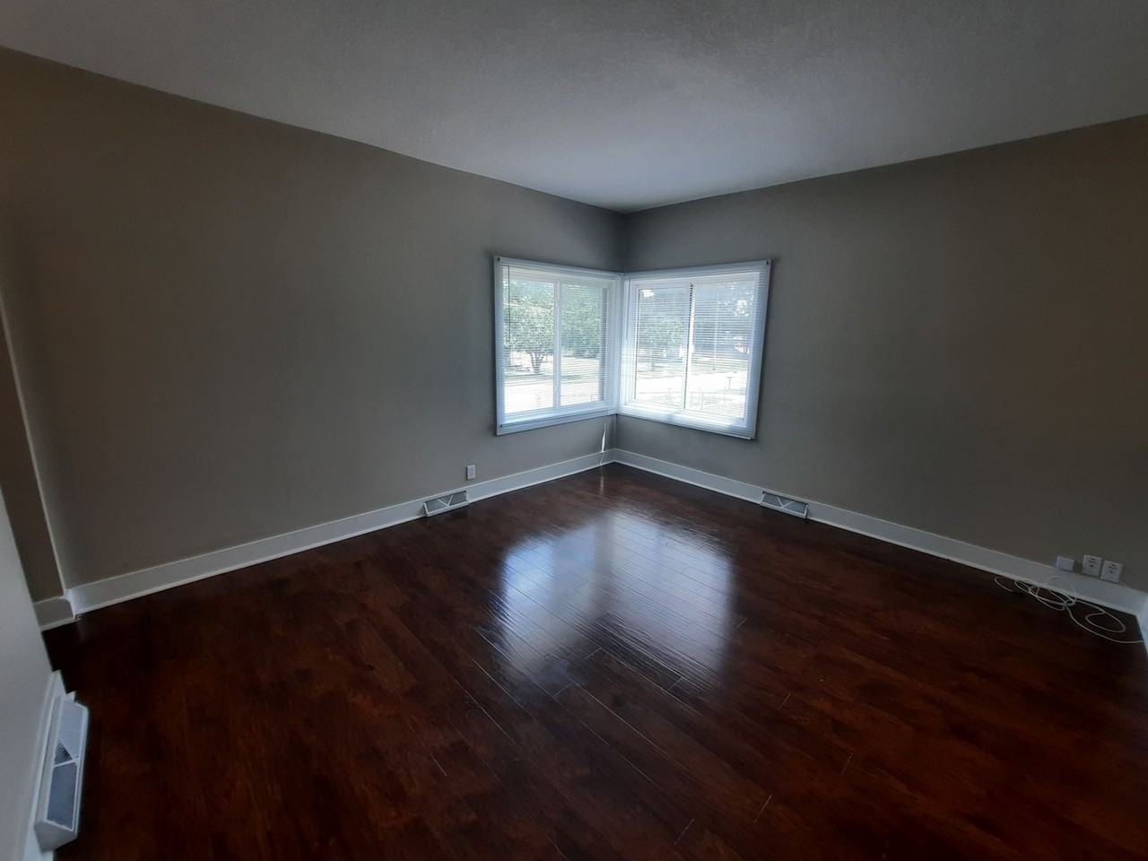 2330 E 42nd St - Photo 7 of 19