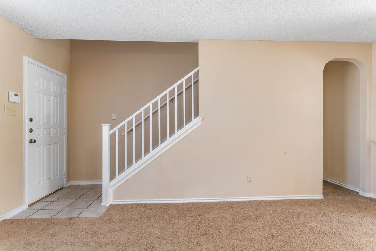 7038 Cole Creek Dr - Photo 3 of 25