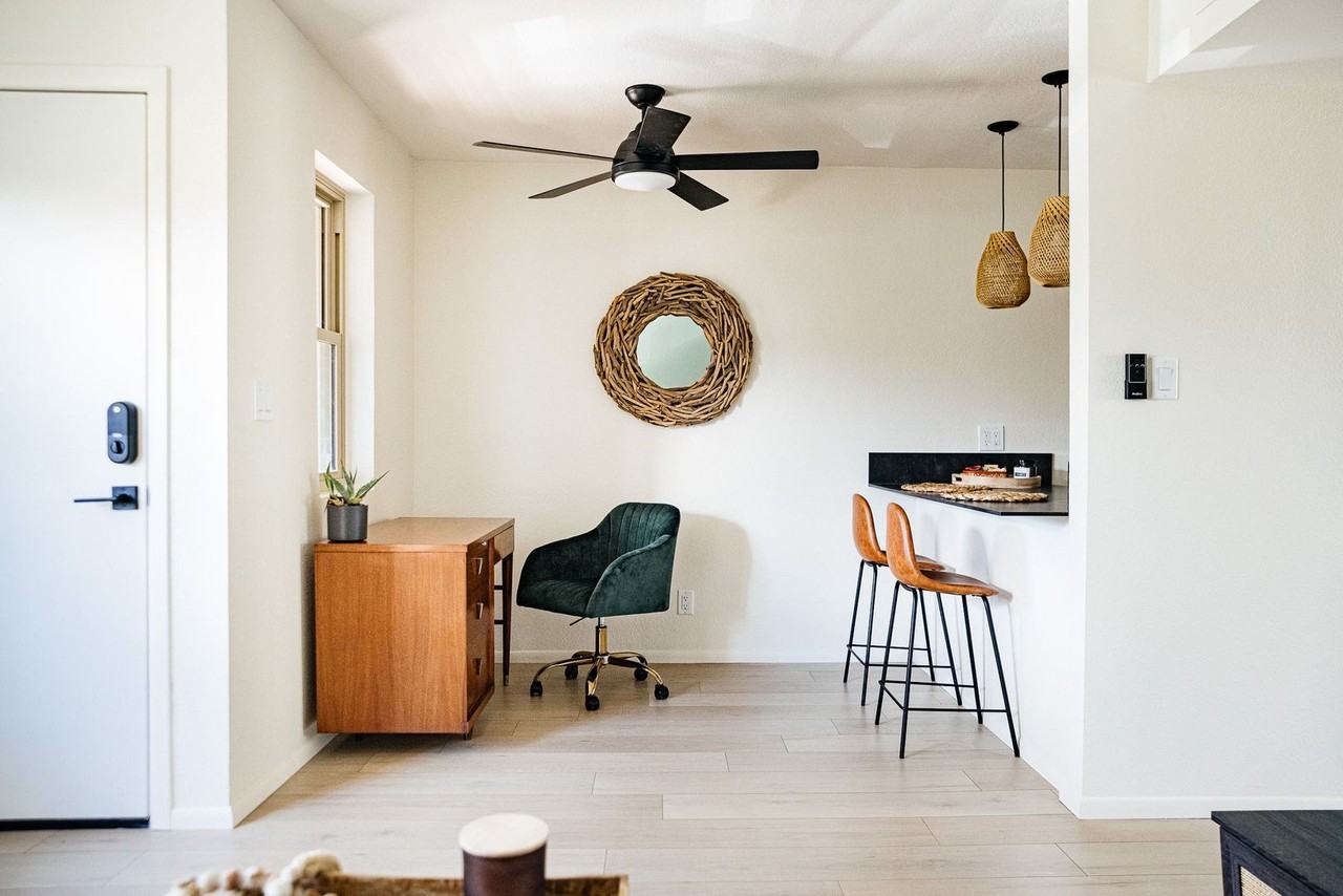 325PR - Photo 4 of 19