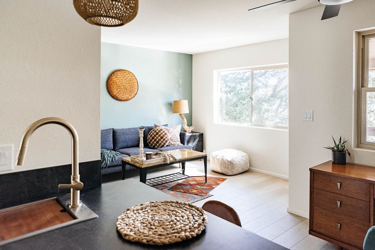 325PR - Photo 7 of 19