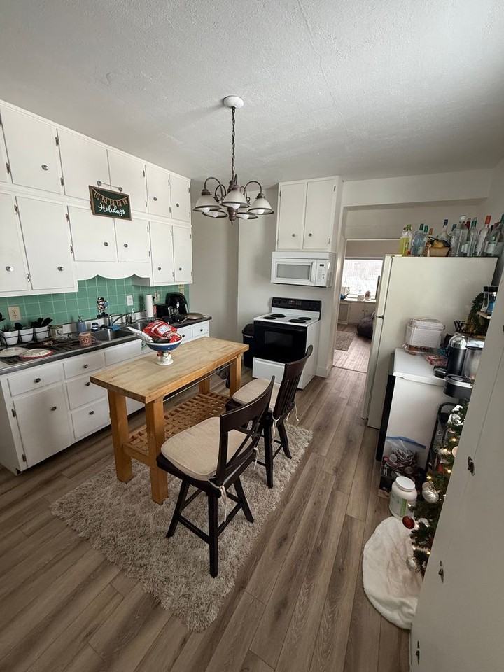 2028 Lincoln Ave - Photo 3 of 18