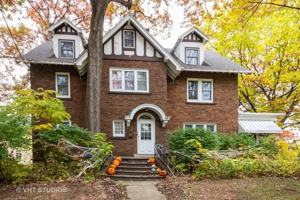 featured image of 304 Nicholson St