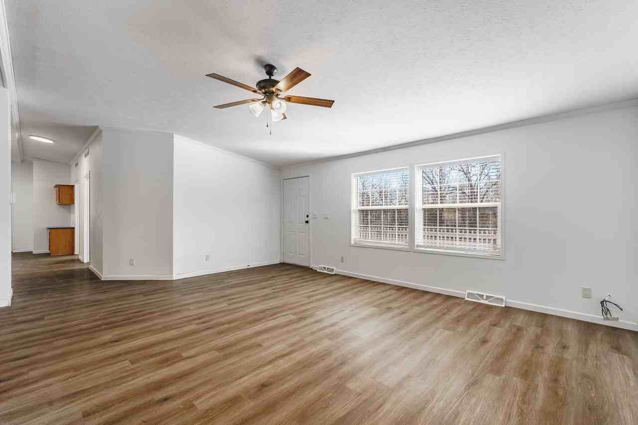 1017 Ravine St - Photo 2 of 22