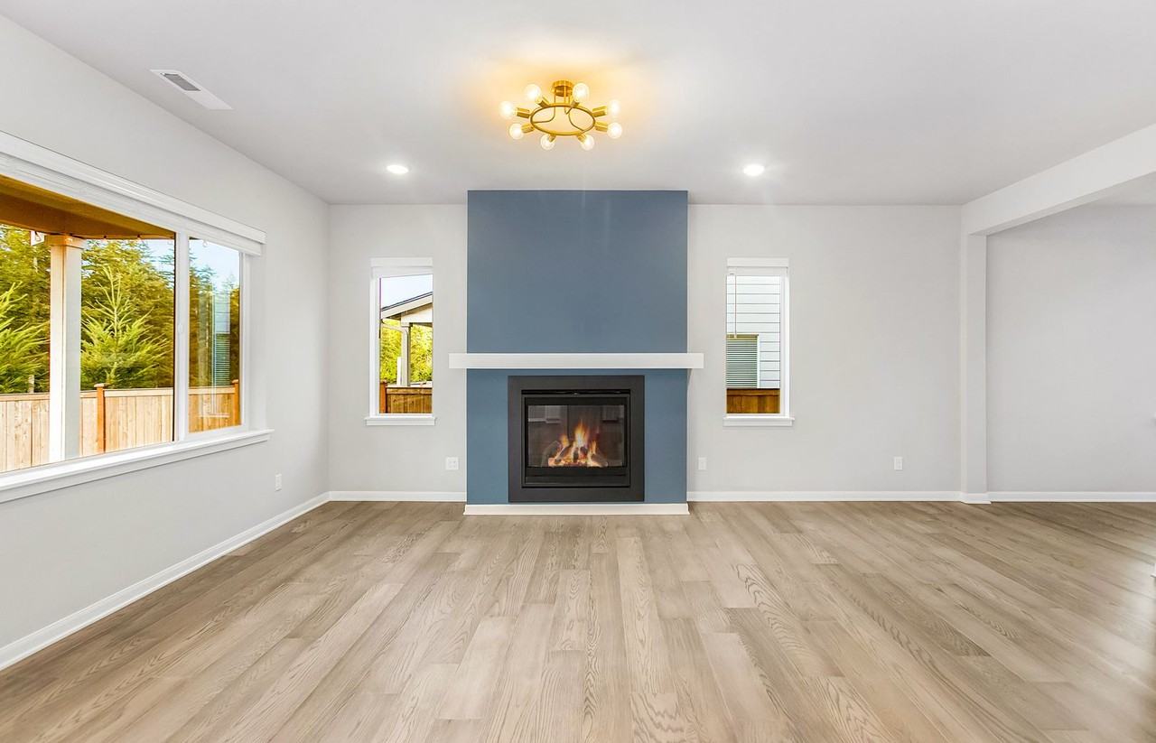 4442 Hibiscus Cir Sw - Photo 3 of 17