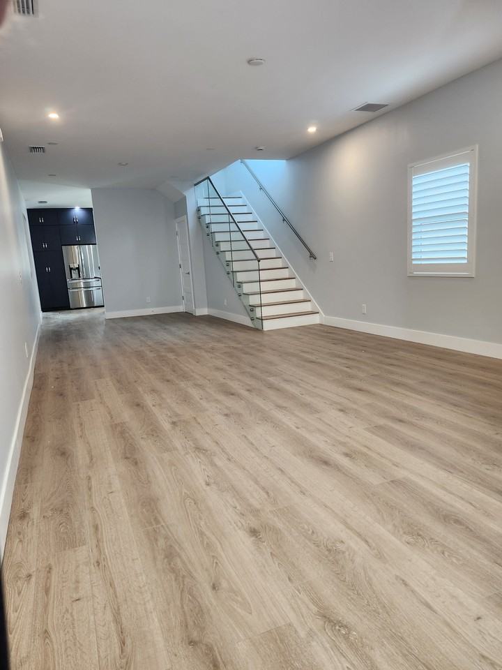 1213 Formosa Ave #NA - Photo 6 of 23