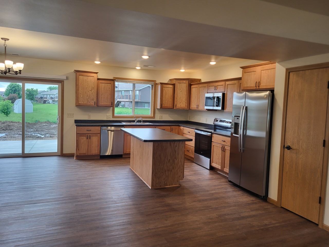 119 Sunflower St - Photo 2 of 14