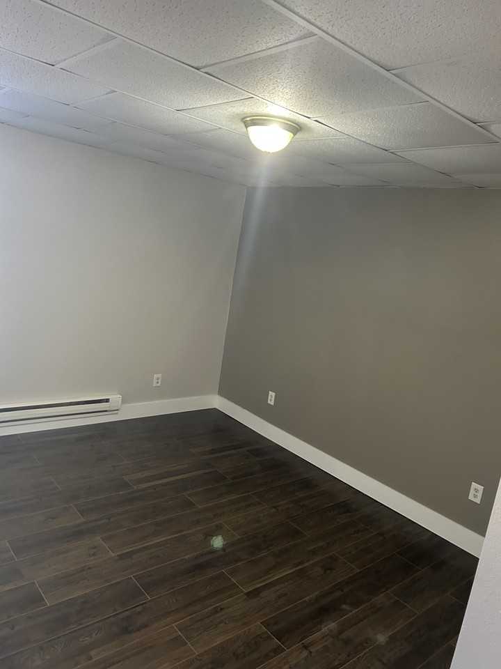 111 Main St #1 - Photo 3 of 7