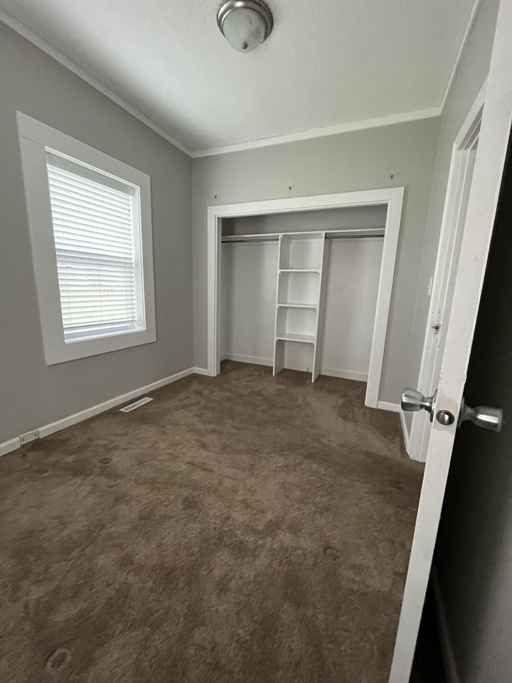 917 Innes St Ne #NA - Photo 4 of 20