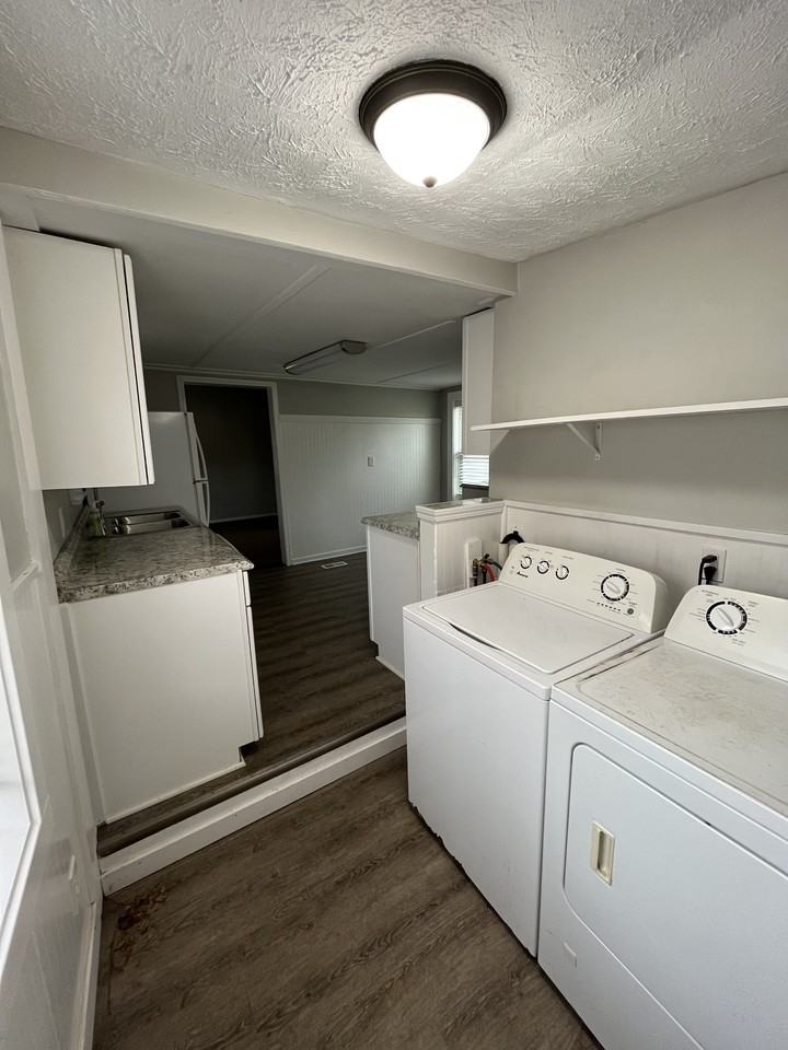 917 Innes St Ne #NA - Photo 5 of 20