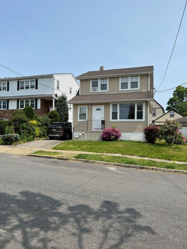 77 Wesley St #NA - Photo 2 of 11