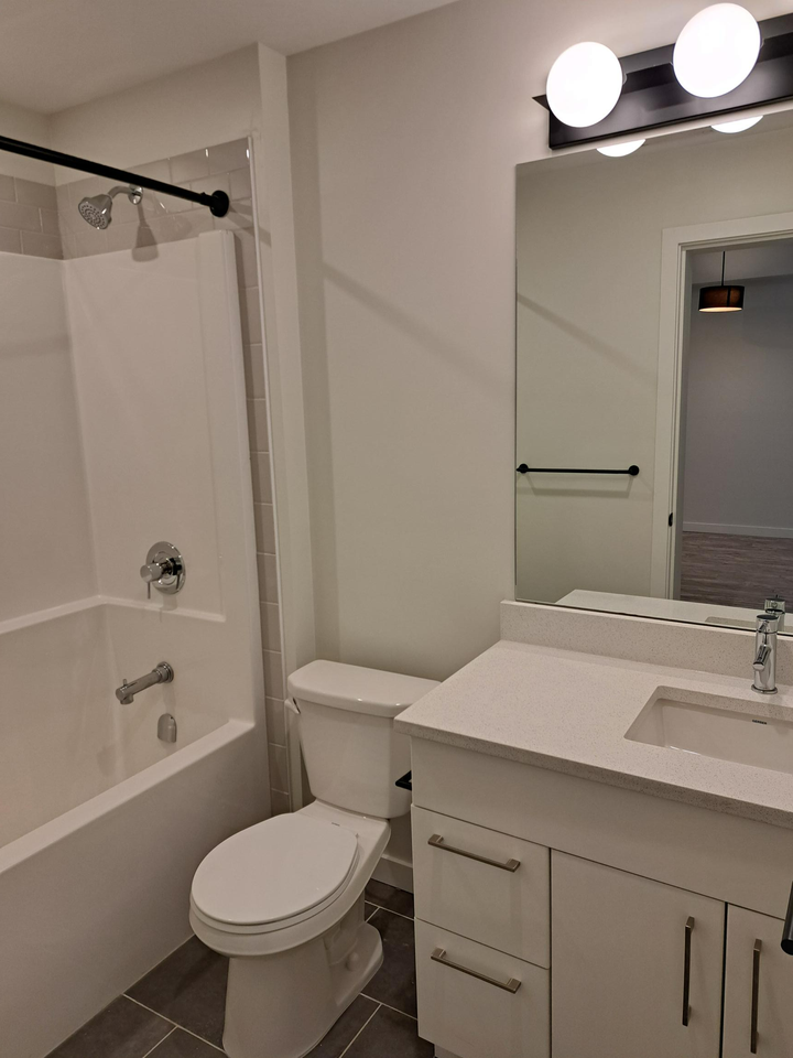 Fraser Landing - Photo 4 of 13