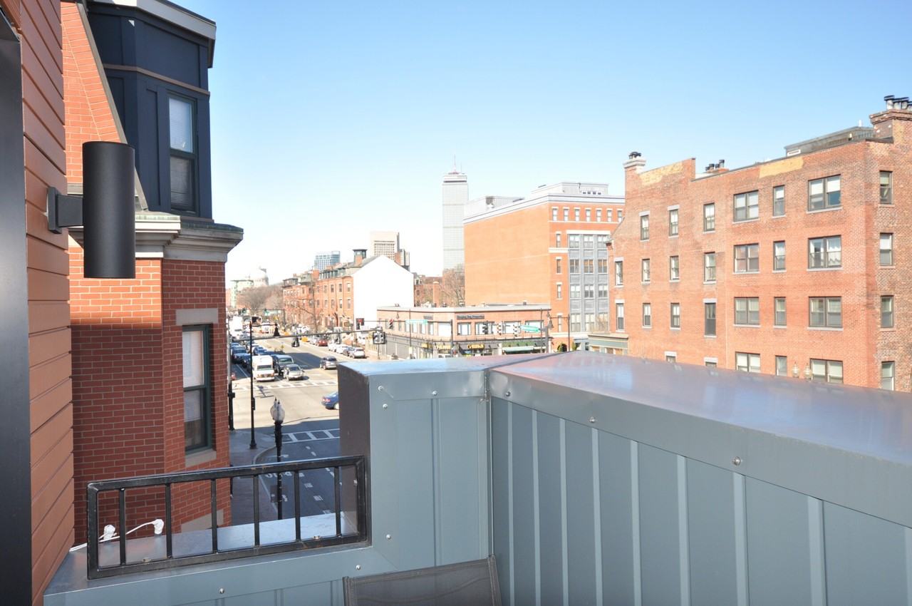 659 Massachusetts Ave #4H - Photo 6 of 12