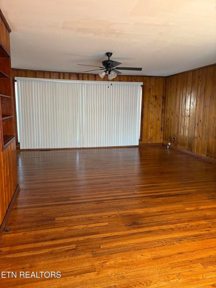 1205 Mobile Drive - Photo 5 of 13