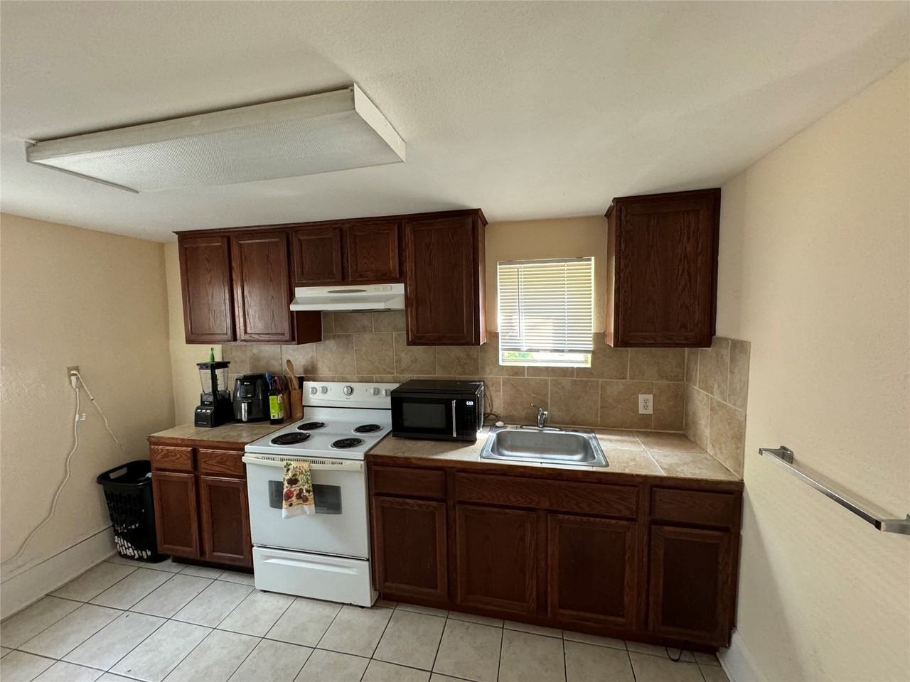 1317 Church St - Photo 3 of 14