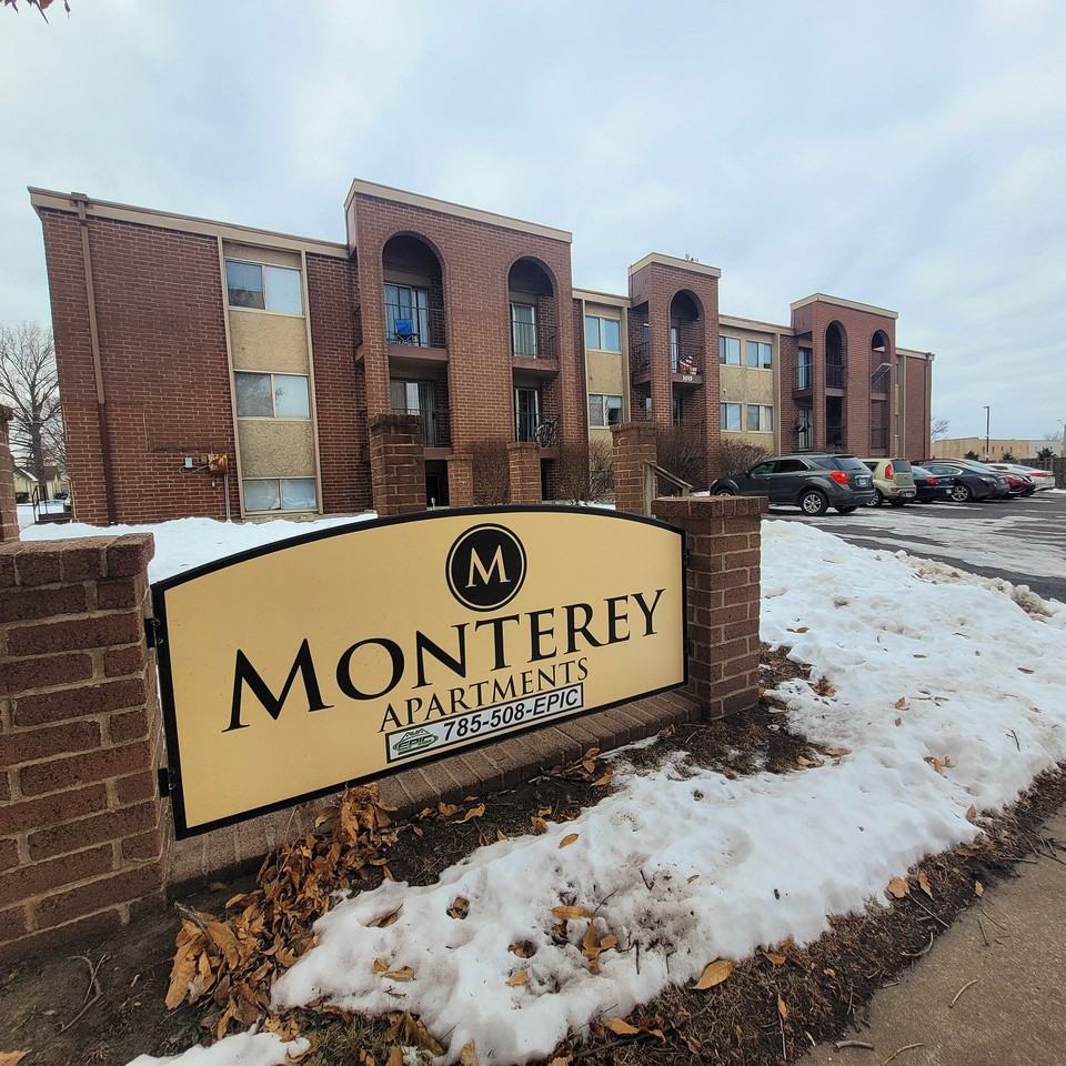 Monterey Apartments - Photo 4 of 11