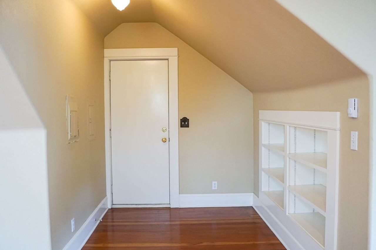 209 Nw 23rd Ave #304 - Photo 3 of 18