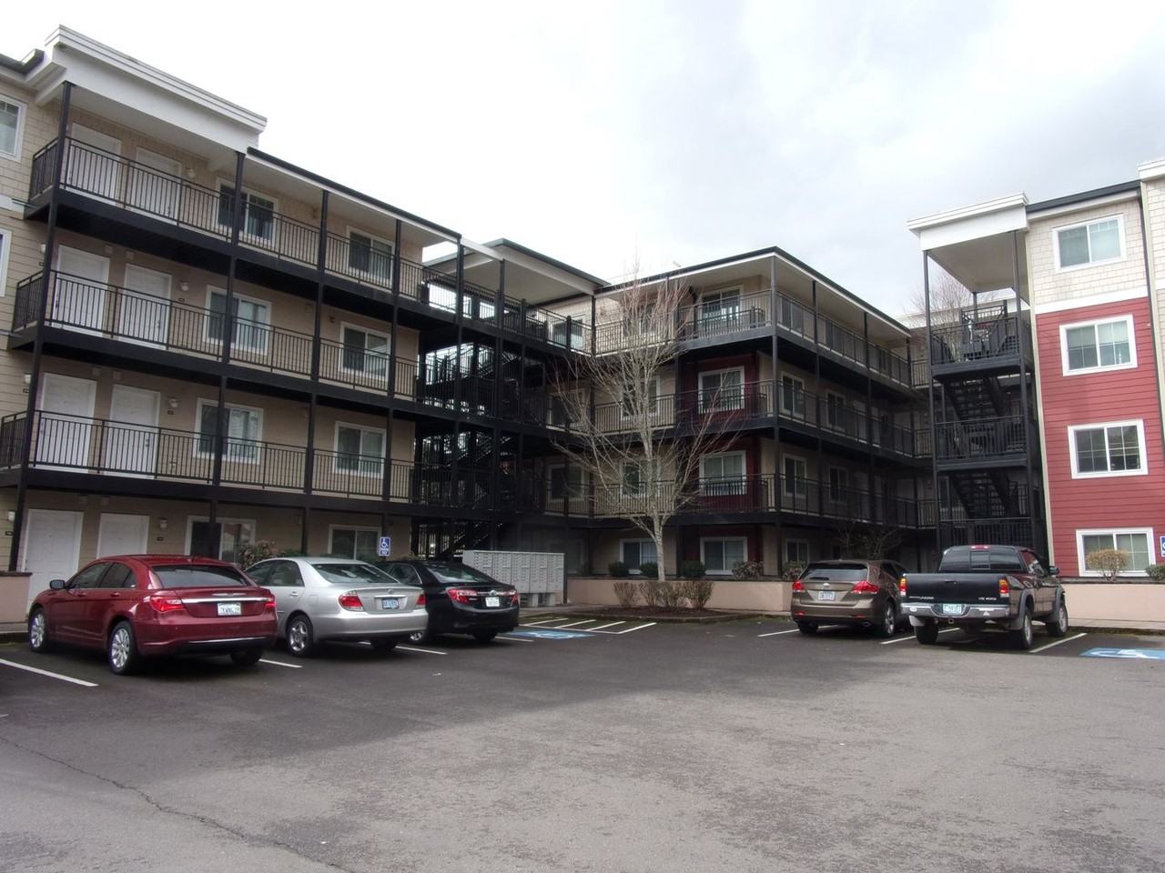 137 - Shadow Hills - Photo 2 of 19