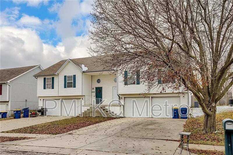 15006 Kelly Dr - Photo 2 of 25