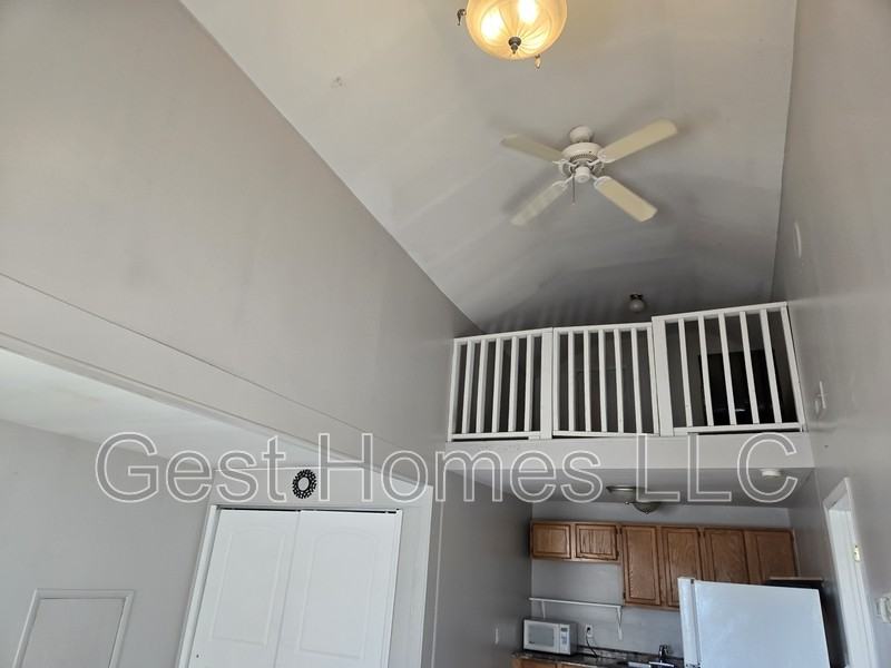 26509 Inkster Rd #EAST - Photo 5 of 11